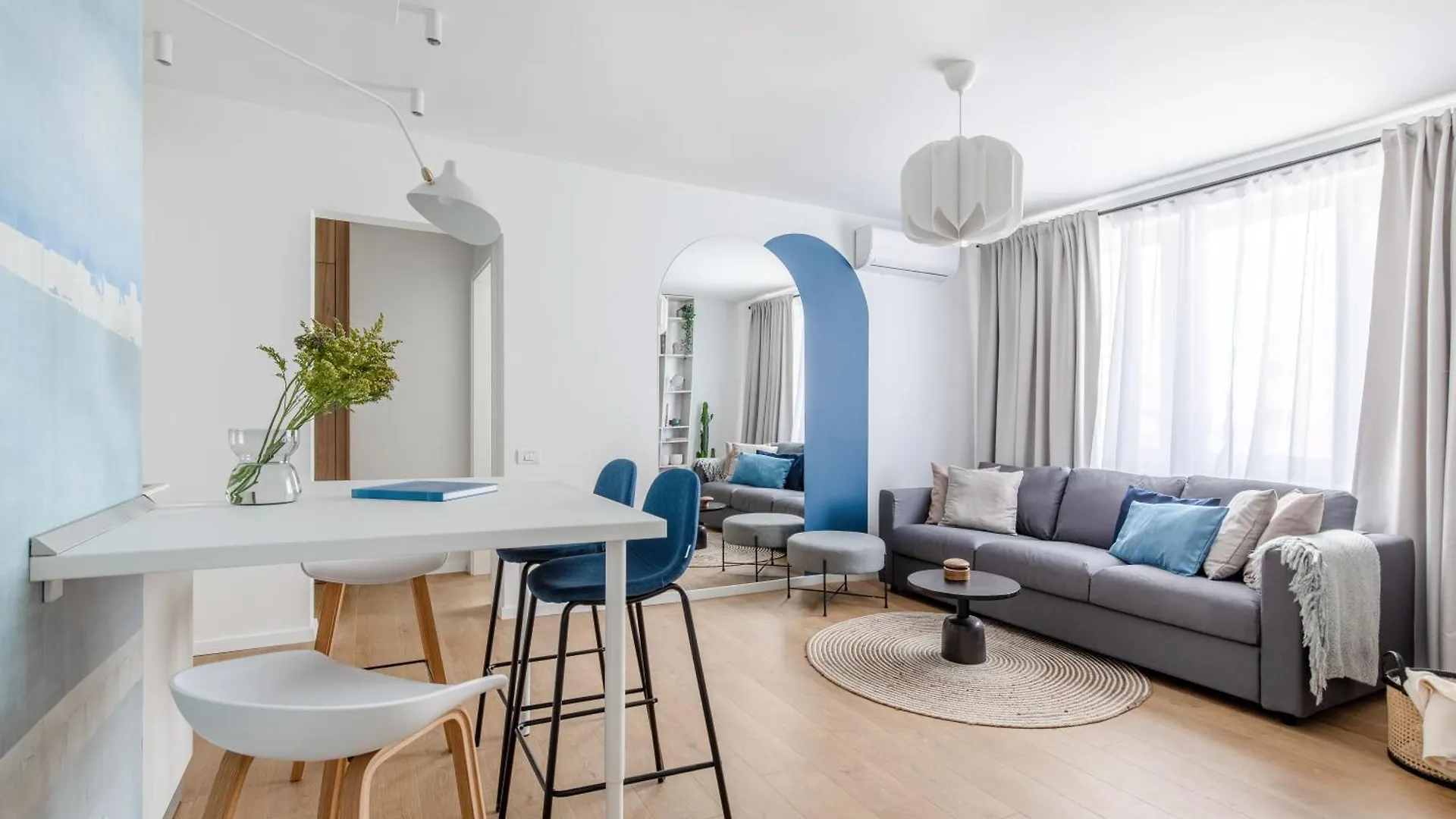 Apartment Royal Atheneum 2 By Citylife Suites Bucharest